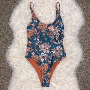 KULANI KINI’S ONE PIECE FLORAL PRINT REVERSIBLE SWIMSUIT
